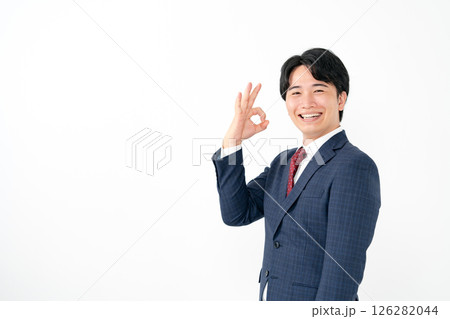 ビジネスマン　OK 126282044