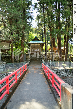 埼玉県秩父郡東秩父村大内沢の大内神社 埼玉県秩父郡東秩父村大内沢の大内神社 126284001