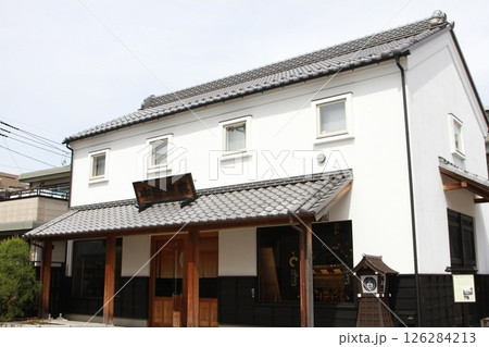 千葉県市川市本行徳にある「行徳神輿ミュージアム」 千葉県市川市本行徳にある「行徳神輿ミュージアム」 126284213