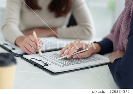 Muslim Business Women Meeting Sign Contract Asian Businesswomen Financial Agreement Partnership Deal Business Planning Successful Negotiations Muslim Business Women Meeting Sign Contract Asian Businesswomen Financial Agreement Partnership Deal Business Planning Successful Negotiations 126284573