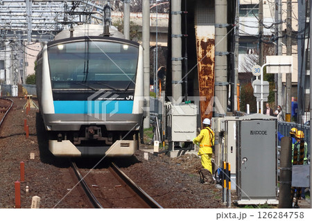 京浜東北線の保線作業風景（埼玉県川口市） 126284758