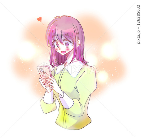 嬉しそうにスマホを触る女性 126285632