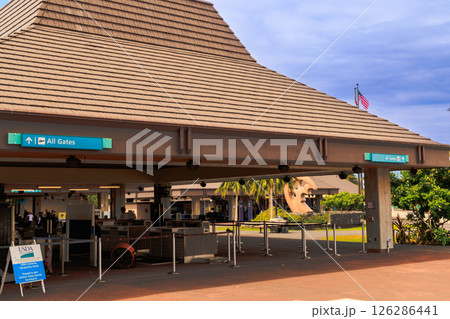 ハワイ島　コナ国際空港 126286441