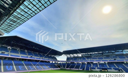 ジップラインができる長崎スタジアムシティの上空 126286800