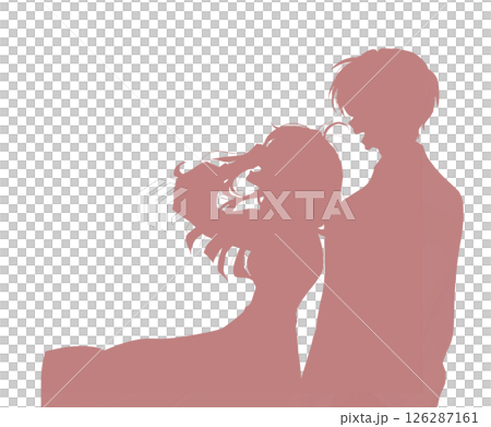 隣り合って笑う男女　髪を押さえる　シルエット 126287161