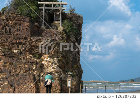 【稲佐の浜 人物有り】 【稲佐の浜 人物有り】 126287232