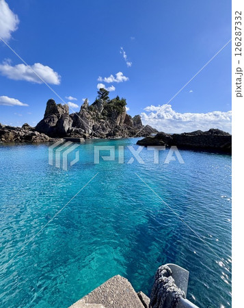 綺麗な海と島 綺麗な海と島 126287332