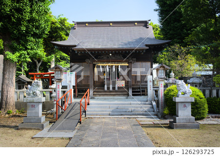 八條八幡神社　拝殿　埼玉県八潮市大字八條 126293725