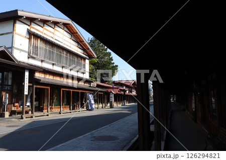 雪国の通路 こみせ 伝統的建造物群保存地区 黒石市 青森県 津軽地方 雪国の通路 こみせ 伝統的建造物群保存地区 黒石市 青森県 津軽地方 126294821