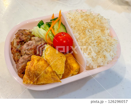 お子様弁当 お子様弁当 126296057