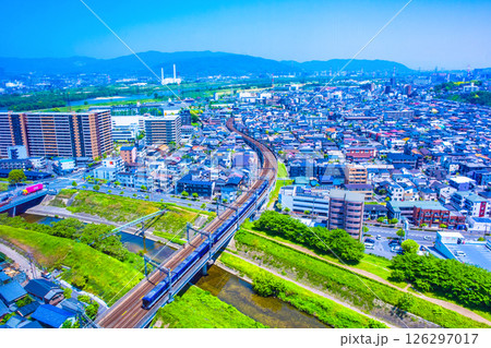 枚方市の街並と京阪電鉄 126297017