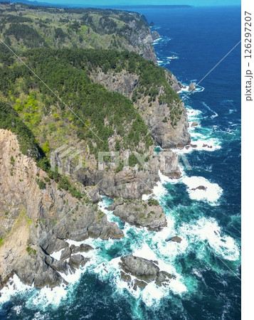空撮「岩手県」ドローンで岩手県北山崎の断崖絶壁を撮影 田野畑村 空撮「岩手県」ドローンで岩手県北山崎の断崖絶壁を撮影 田野畑村 126297207