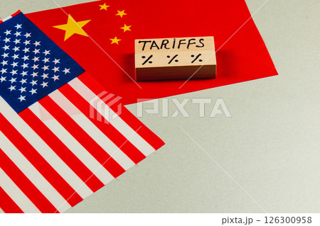 US-China trade tensions increase over tariffs US-China trade tensions increase over tariffs 126300958