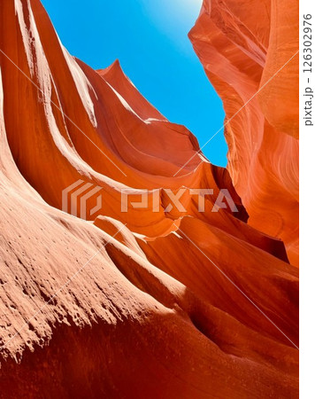 アメリカ合衆国　アンテロープキャニオン 126302976