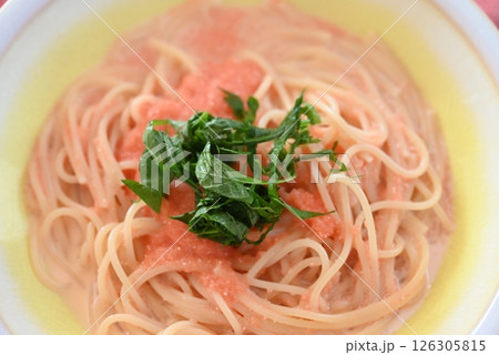 タラコソースの美味しいパスタ タラコソースの美味しいパスタ 126305815