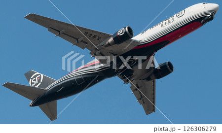 SF Airlines B767 離陸上昇 SF Airlines B767 離陸上昇 126306279
