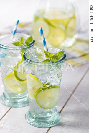 ライムウォーター 126306392