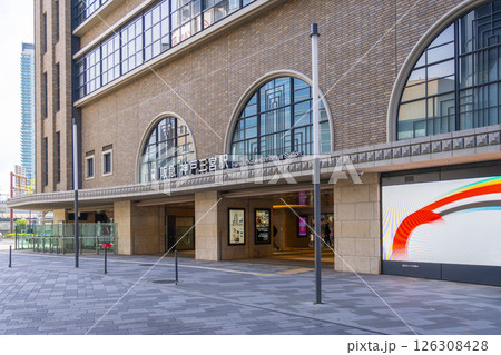 神戸三宮阪急ビル　駅コンコース（東側）出入口  126308428