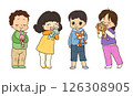 子供たちとお気に入りのぬいぐるみ1   126308905