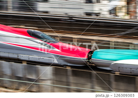 JR東日本　E5系とE6系併結部 126309303