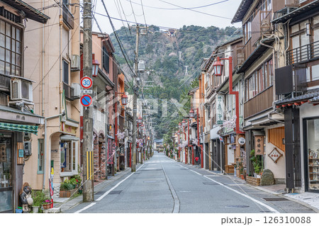 兵庫県豊岡市城崎町 城崎温泉のメインストリート「湯の里通り」 兵庫県豊岡市城崎町 城崎温泉のメインストリート「湯の里通り」 126310088