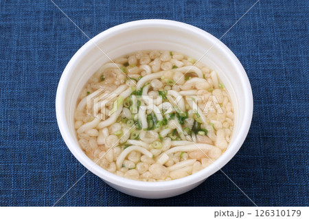 カップのうどん 126310179