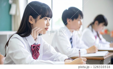学校の教室風景 126310318