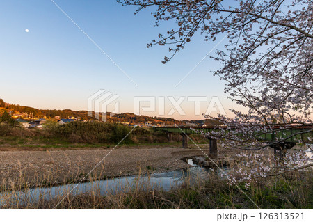 静岡県掛川市幡鎌 天竜浜名湖鉄道と沿線の風景 静岡県掛川市幡鎌 天竜浜名湖鉄道と沿線の風景 126313521