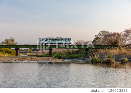 静岡県掛川市幡鎌　天竜浜名湖鉄道と沿線の風景 126313881