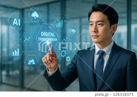 DX(デジタルトランスフォーメーション)を象徴するスーツ姿のビジネスマンとホログラムUI DX(デジタルトランスフォーメーション)を象徴するスーツ姿のビジネスマンとホログラムUI 126318375