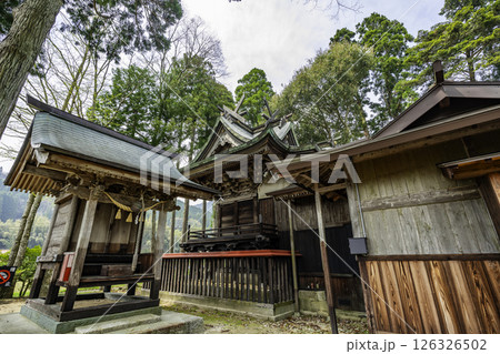 新庄　新庄神社　本殿　岡山県新庄村 126326502