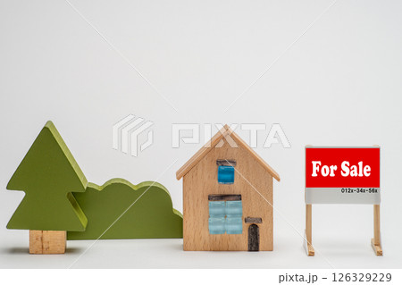 住宅の売物件のイメージ 126329229