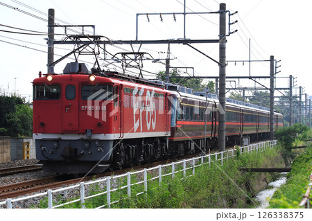 ジョイフルトレイン「ゆとり」は休暇の臨時列車で活躍 ジョイフルトレイン「ゆとり」は休暇の臨時列車で活躍 126338375