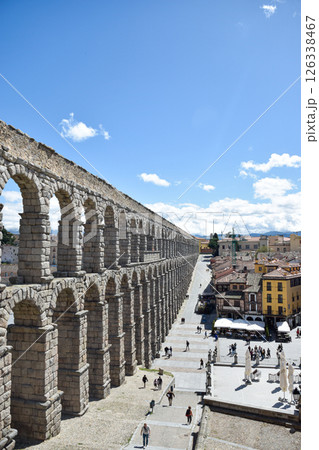 Vertical Right upper side view of Segovia Aqueduct, Roman construction Vertical Right upper side view of Segovia Aqueduct, Roman construction 126338467