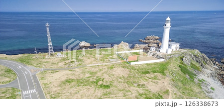 空撮「青森県」本州最北端　尻屋崎灯台の風景　下北半島 126338673