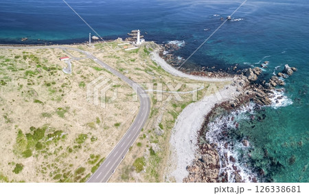 空撮「青森県」本州最北端　尻屋崎灯台の風景　下北半島 126338681