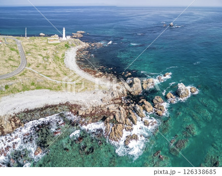 空撮「青森県」本州最北端　尻屋崎灯台の風景　下北半島 126338685
