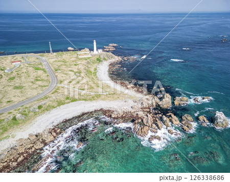 空撮「青森県」本州最北端　尻屋崎灯台の風景　下北半島 126338686