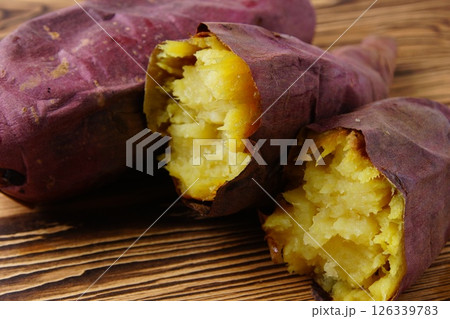 焼き芋　紅はるか 126339783