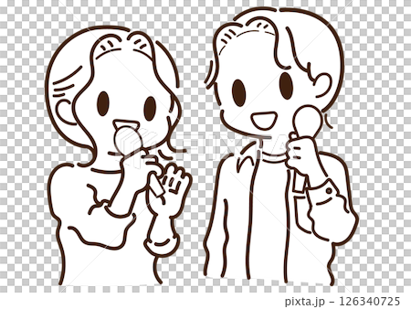 一男一女在卡拉 OK 唱二重唱 126340725