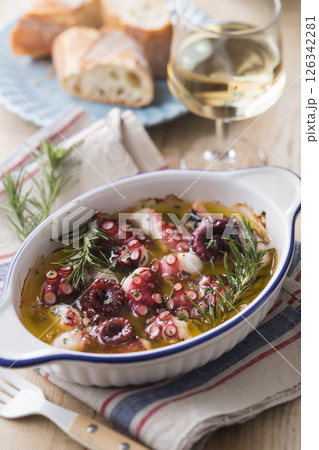 たこのハーブバター焼き 126342281