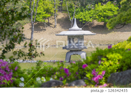 万博記念公園 日本庭園の心字池 万博記念公園 日本庭園の心字池 126342435