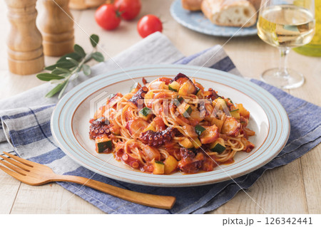 たこと夏野菜のトマトパスタ たこと夏野菜のトマトパスタ 126342441