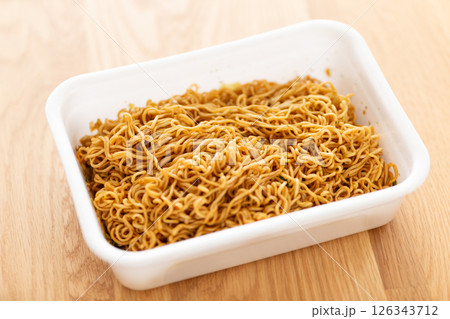 カップ焼きそば カップ焼きそば 126343712