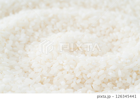 たくさんの米（白米）の背景 126345441