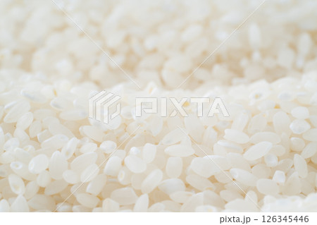 たくさんの米(白米)の背景 たくさんの米(白米)の背景 126345446
