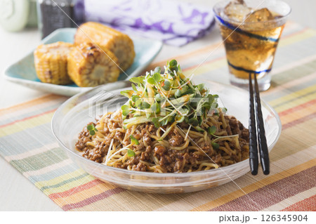冷やし担々麺 126345904
