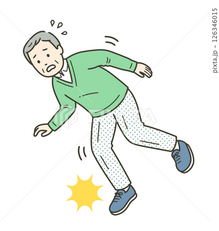 つまずいて慌てる高齢男性 126346015