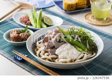 豚しゃぶと山芋の冷やしうどん 126347536