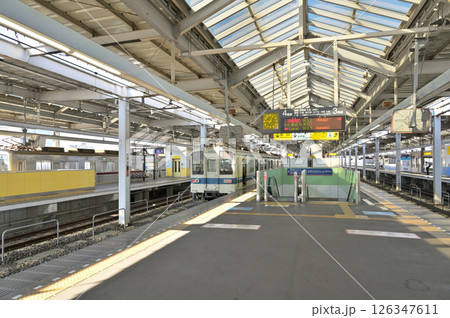 鉄道 私鉄:東武伊勢崎線 850型・10000系 太田駅 鉄道 私鉄:東武伊勢崎線 850型・10000系 太田駅 126347611